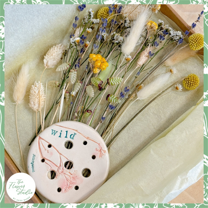 Dried Flowers | Gifts | Lifestyle & Home | Mother's Day | Ceramic Flower Frog Kit