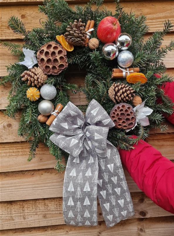 Christmas | Grey Christmas Tree Bow Door Wreath