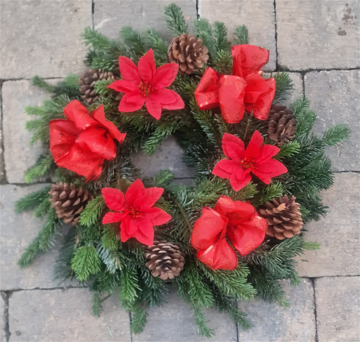 Christmas | Funeral Tributes | Red Grave Wreath