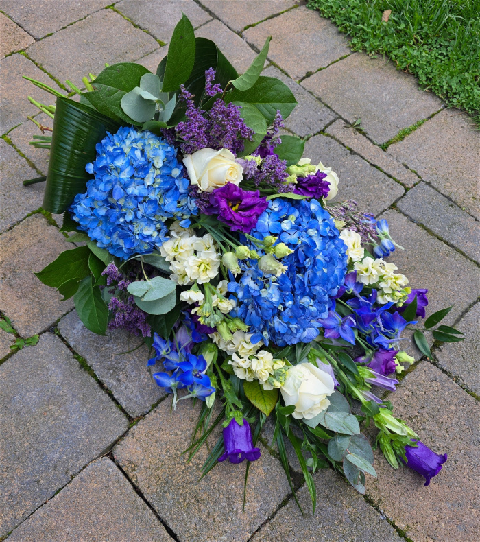 Funeral Tributes | Blue & Purple Handtied Sheaf