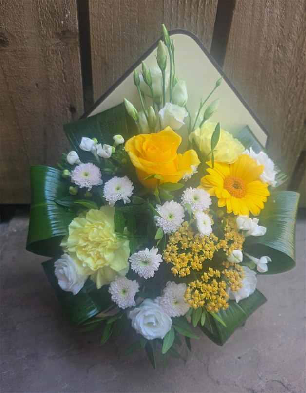 Arrangements | Yellow & Cream Envelope