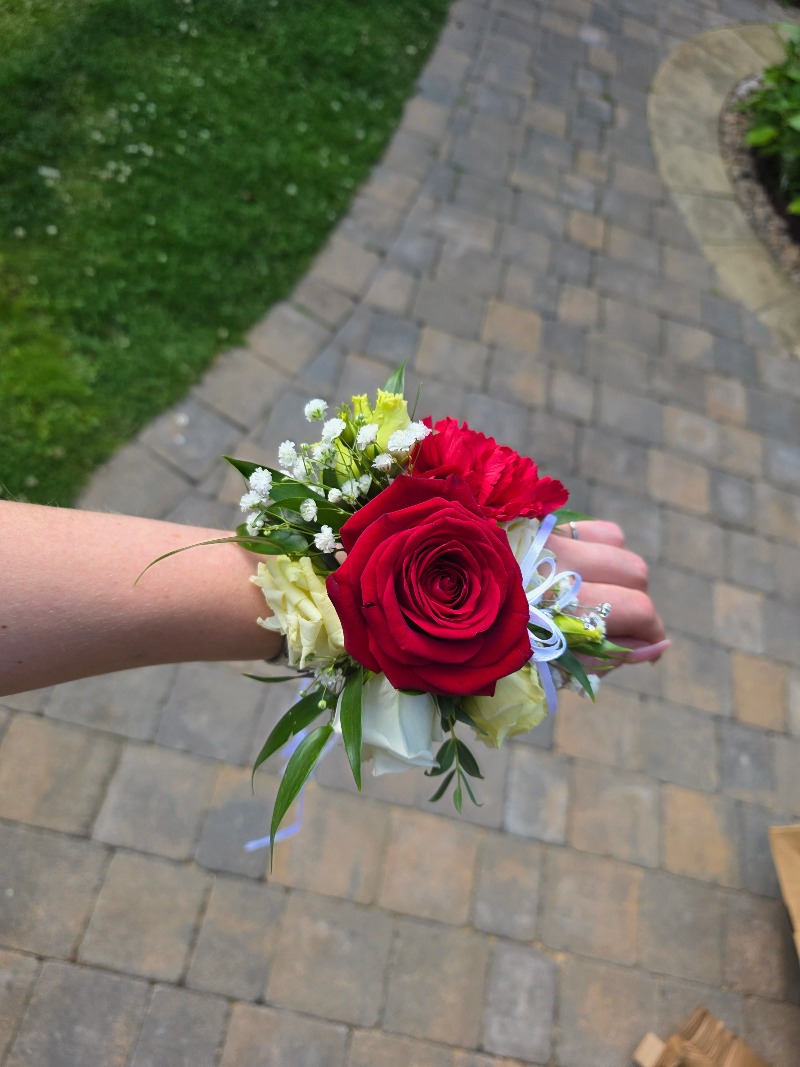 J&H Floral Studio | Durham | HOME