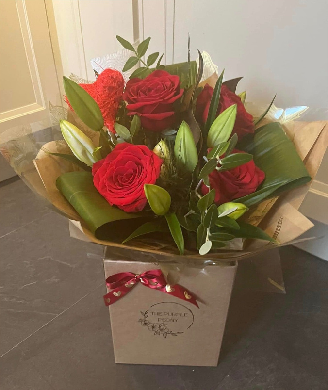 Bouquets | Roses and Lillies