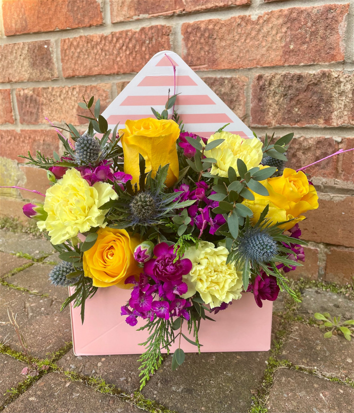 Arrangements | Bouquets | Teachers Gifts | Valentines Day | Envelope Arrangement