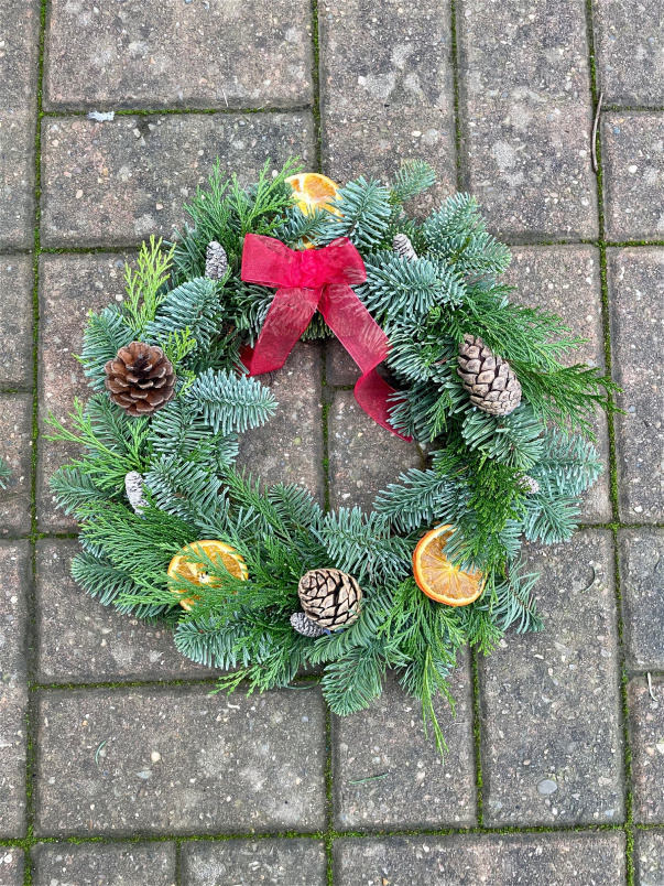 Christmas | Funerals and Memorial | Grave wreaths