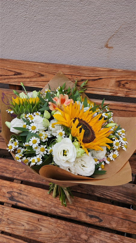 Anniversary gift | Arrangements | Birthday bouquet | Gallery | Gift Bouquets | Subscription | Flower bouquet subscription