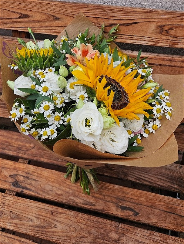 Anniversary gift | Arrangements | Birthday bouquet | Gallery | Gift Bouquets | Subscription | Flower bouquet subscription