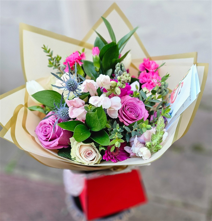 Bouquets | Mother's Day | Lovely pink flowers