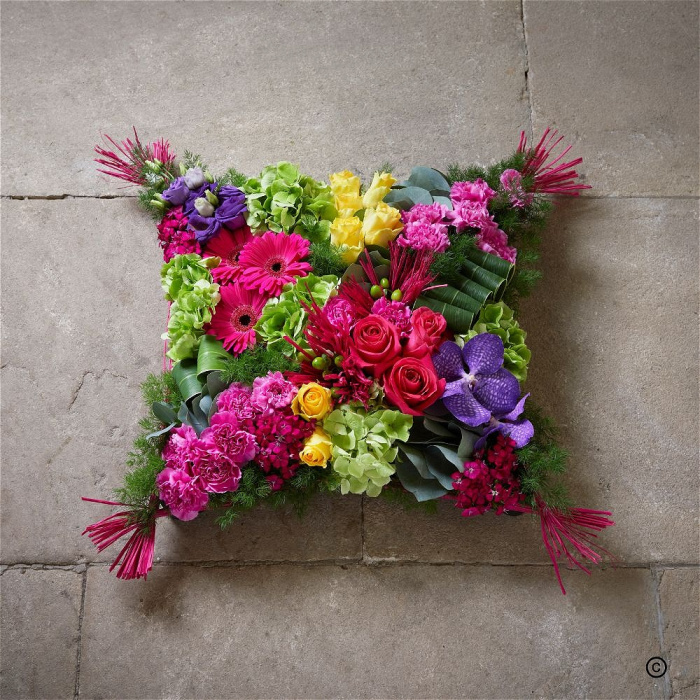 Gallery | Pillow Tributes | Brilliant Cushion