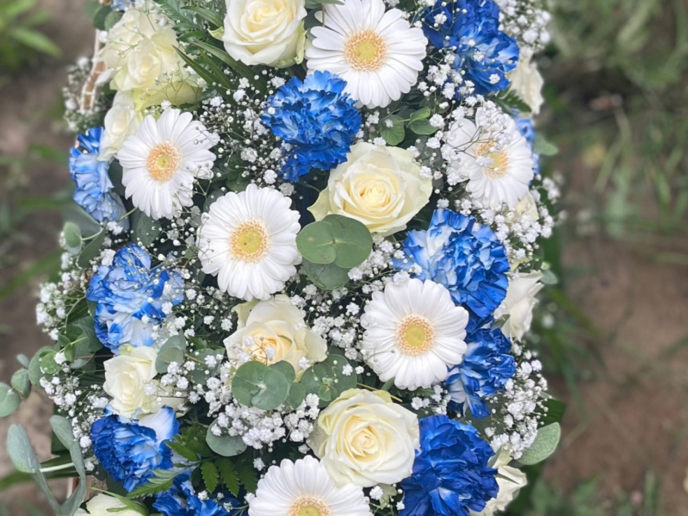 Haran and Harrisons Flowers | Hackney | Funeral