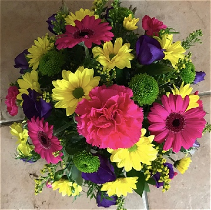 Funeral Arrangements | Funeral Flowers | 10 inch Posy