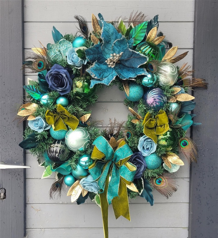 Christmas Door Wreaths | Peacock's Grace. Free Delivery