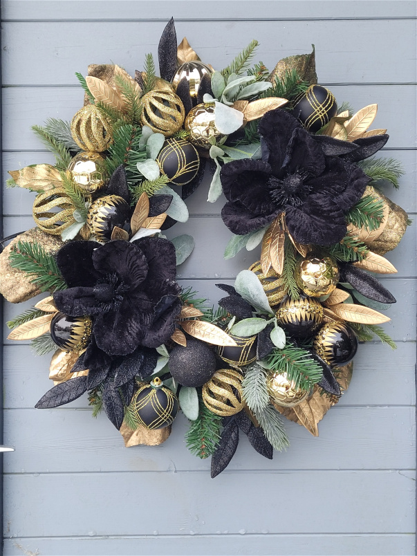 Christmas Door Wreaths | Black & Gold Christmas. Free Delivery