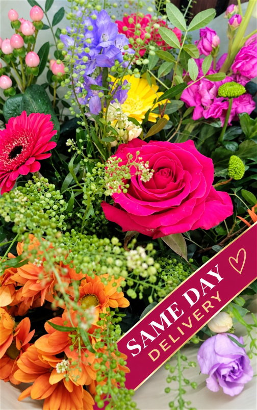 Fresh Flowers | Mother's Day | Florist choice Water Bouquet bright