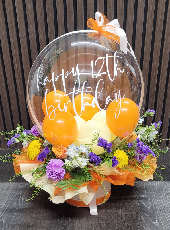 Balloon & Flower Hatbox | Fresh Flowers | Flower & Balloon Combo