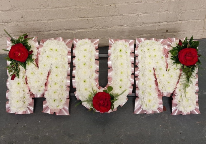 Funeral Flowers | Letter Tributes | MUM letter tribute