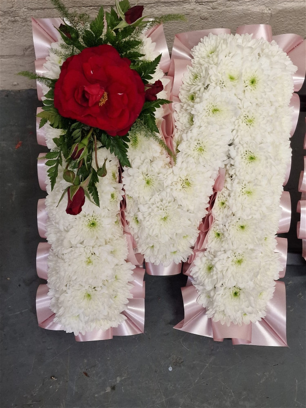 Funeral Flowers | Letter Tributes | MUM letter tribute
