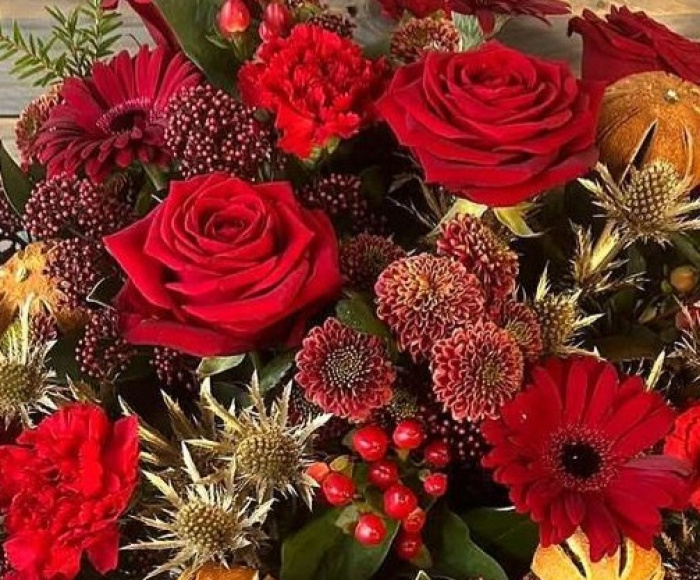 Christmas Collection | Fresh Flowers | Upsell gifts | Christmas Florist choice