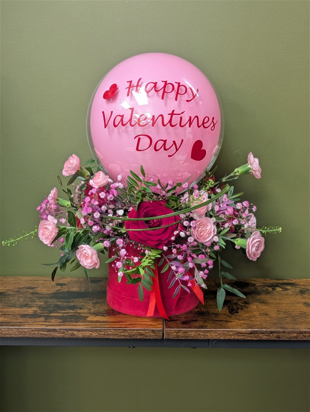 Fresh Flowers | Valentines | Love is in the Air hatbox