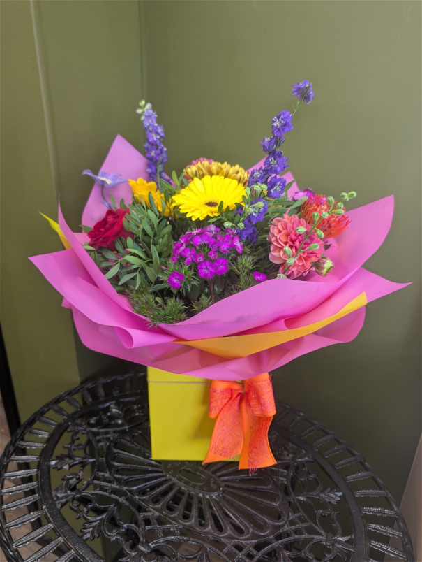 Fresh Flowers | Seasonal Burst bouquet