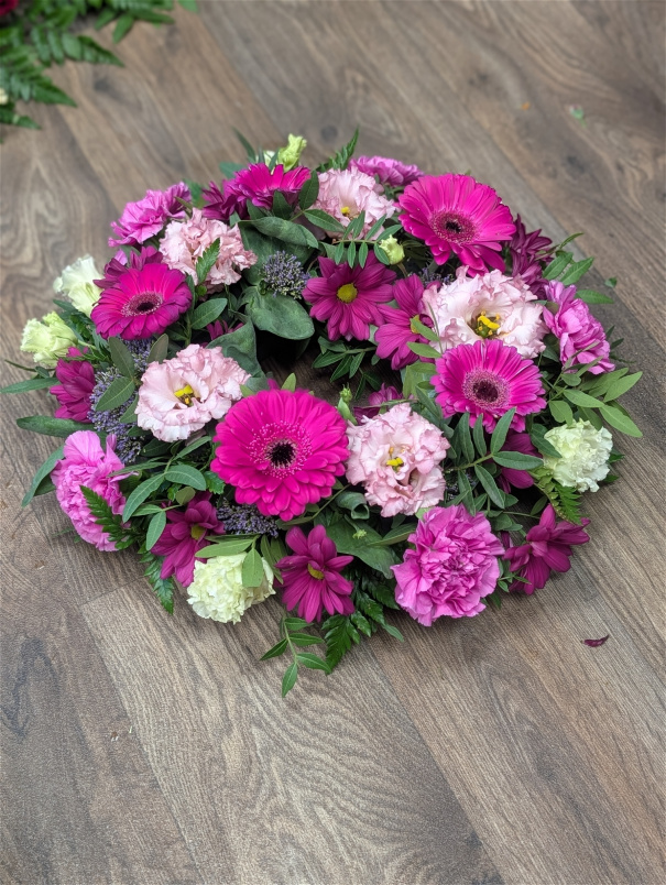 Funeral Flowers | Funeral Wreaths | Pink wreath