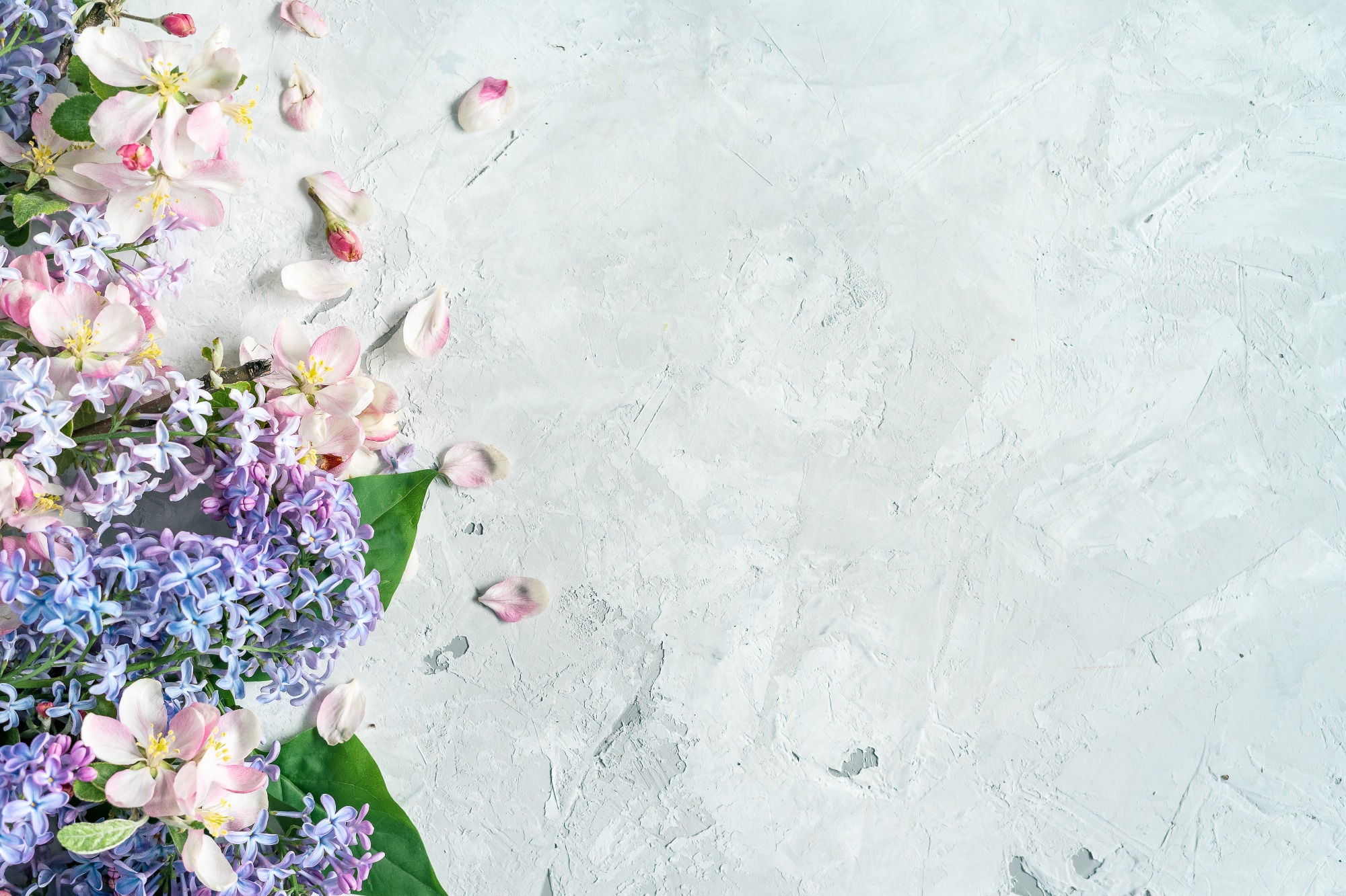 Blossom to Bloom wedding floristry, floral workshops and corporate wellbeing