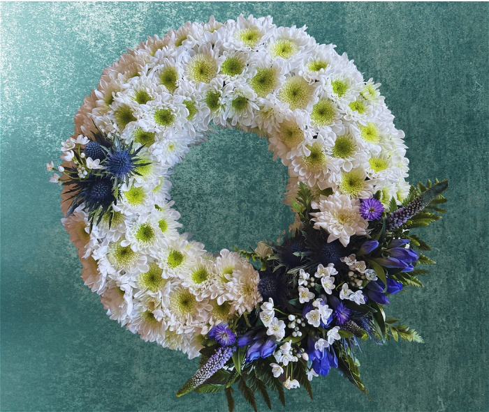 Arrangements | Farewell Flowers | Gifts | Wreath | Serene Tribute