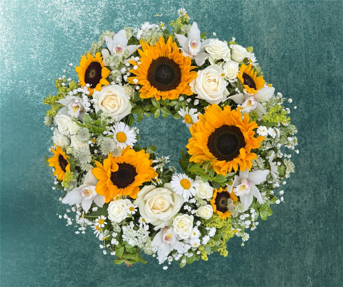 Farewell Flowers | Wreath | Sunny Farewell