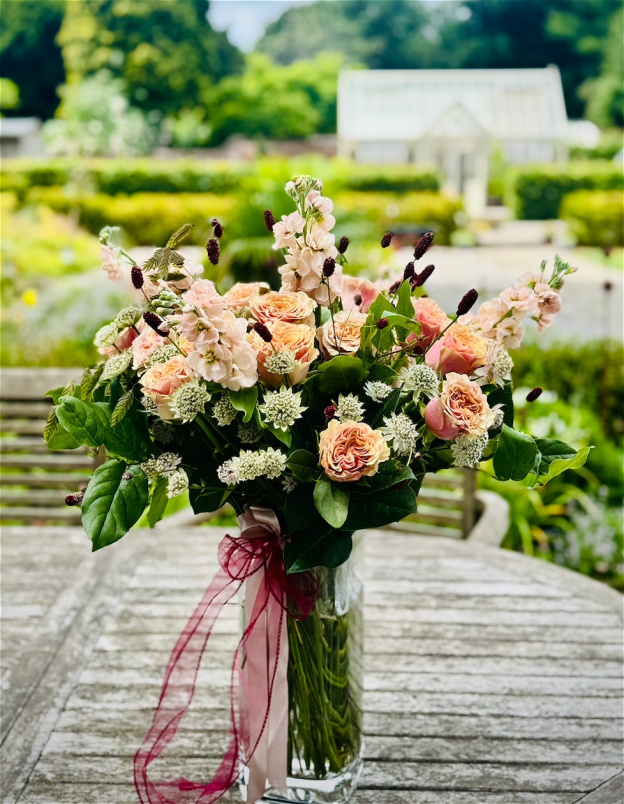 Arrangements | Bouquets | Gifts | Blush Royale