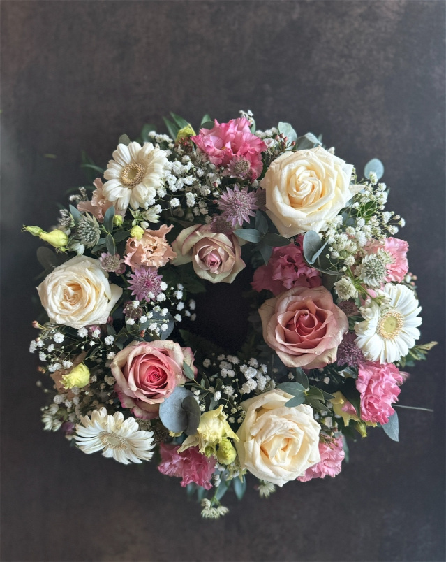 Arrangements | Christmas Pre-orders | Farewell Flowers | Gifts | Special Occasions | Wreath | Light Pastel Centerpiece