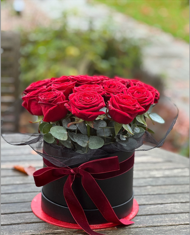 Bouquets | Pre-Order Valentine Roses | Love Box