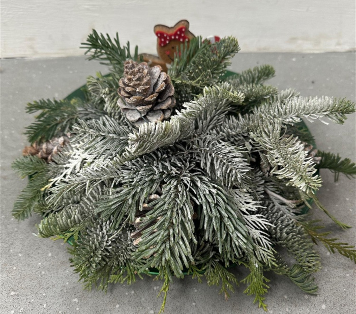 christmas | Christmas plate table arrangement