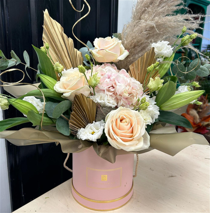 Bouquets | Pink Hatbox