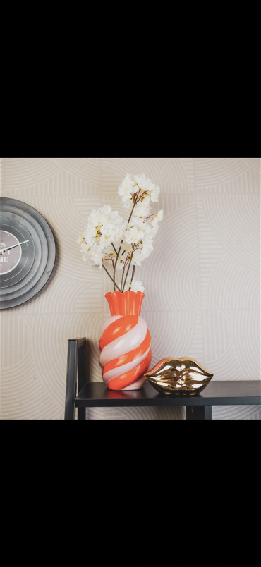 Gifts | Swirl stoneware vase