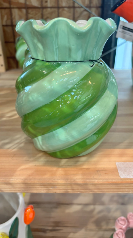 Gifts | Green swirl vase