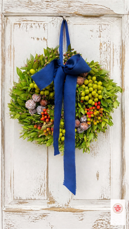 Wreaths | Fresh berry wreath