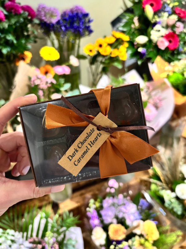 Mother’s Day | Upsell gifts | 6 Handcrafted fine chocolates