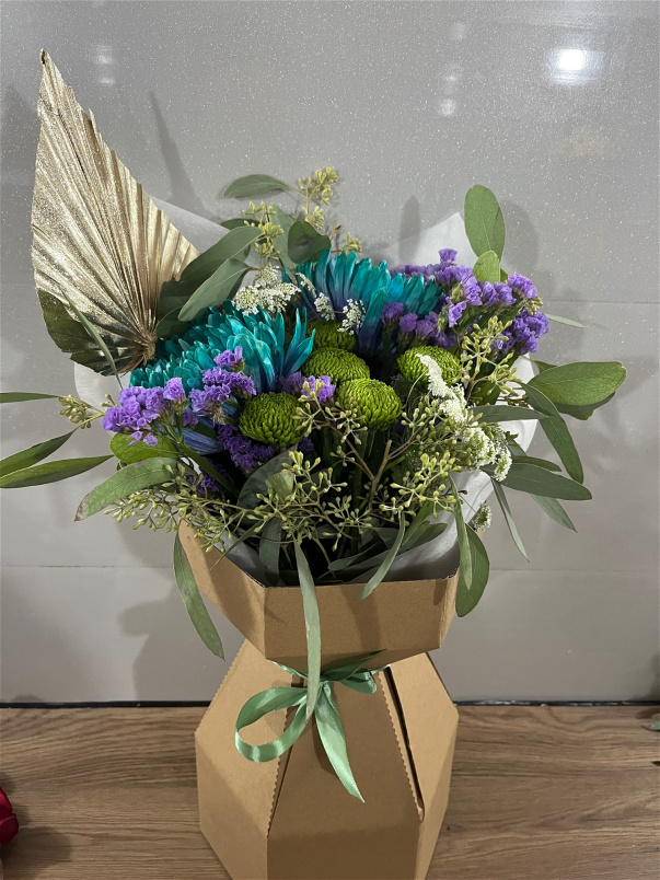 Fresh Flower Bouquets | Hand Tied Bouquet (Boxed)