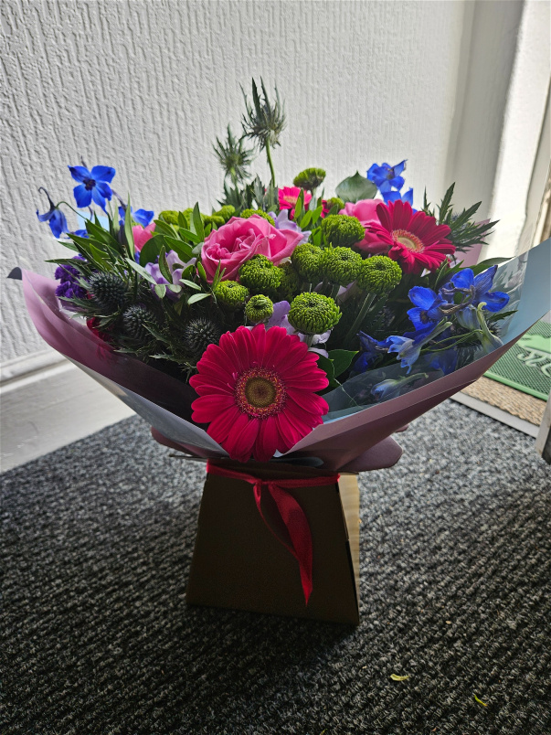 Christmas Selection | Gift Flowers | Mother's Day | Sunny Mini Gerbera Birthday Box