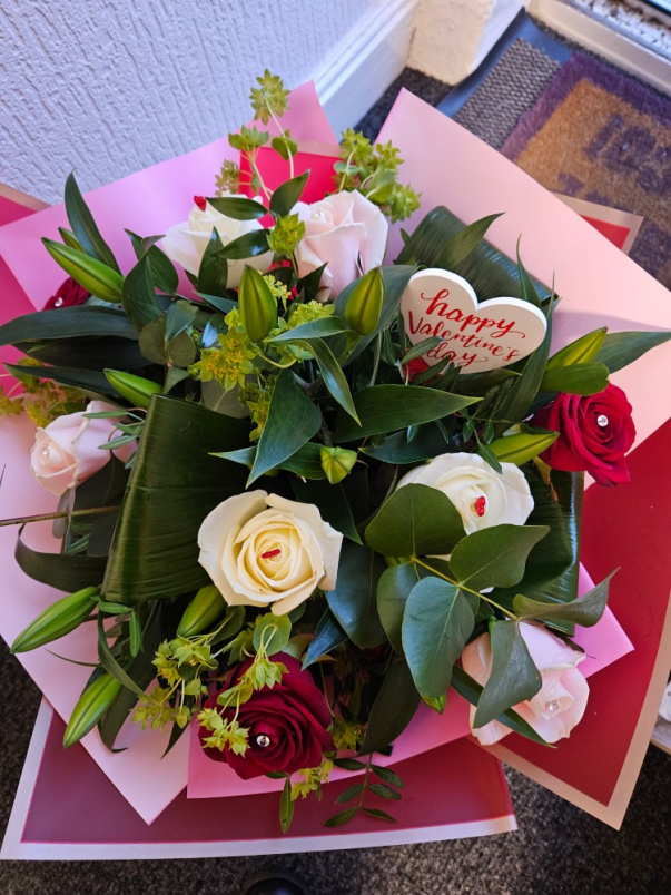 Bouquets | Mother's Day | Valentine's Day | Rose & Lily Bouquet