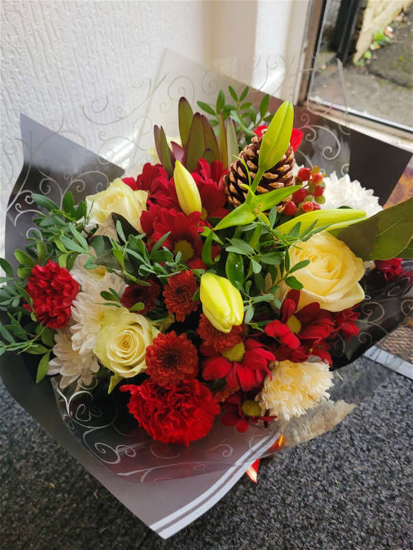 Bouquets | Christmas Selection | Christmas Florist Choice Bouquet