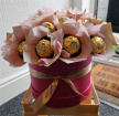 Chocolate Bouquets | Hat Box Arrangements | Chocolate Ferrero Hat Box