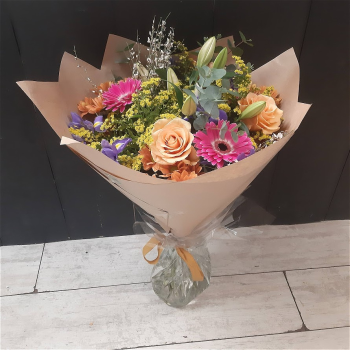 Everyday Blooms | Lily Bloom Florist Choice Bouquet