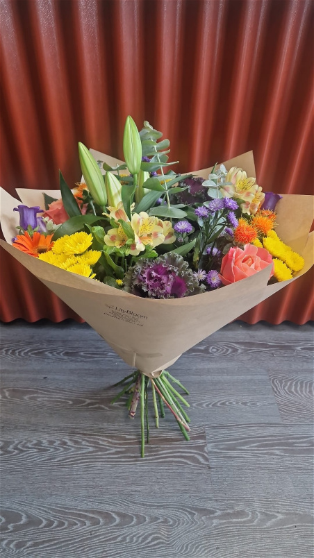 Flowers & Gift ideas @ Lily Bloom Florist | Cozy Colourburst