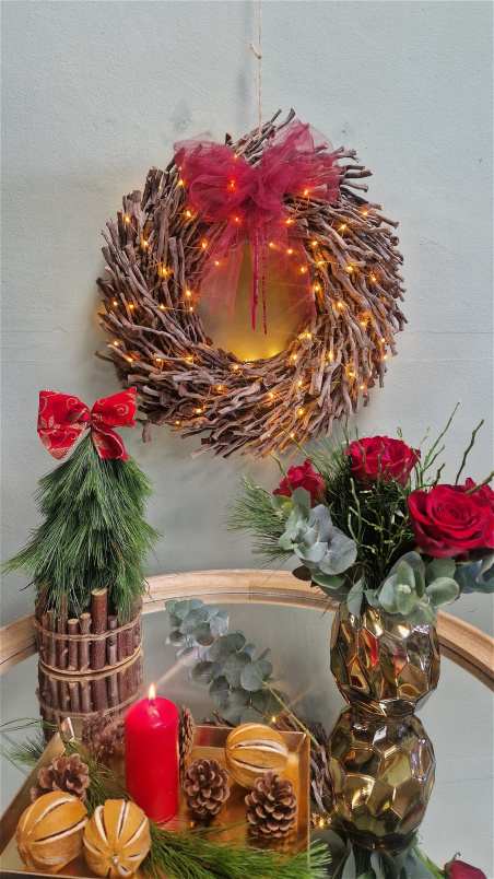 Christmas Decorations & Gifts | Glamour Twig Wreath with LED Bronze Lights