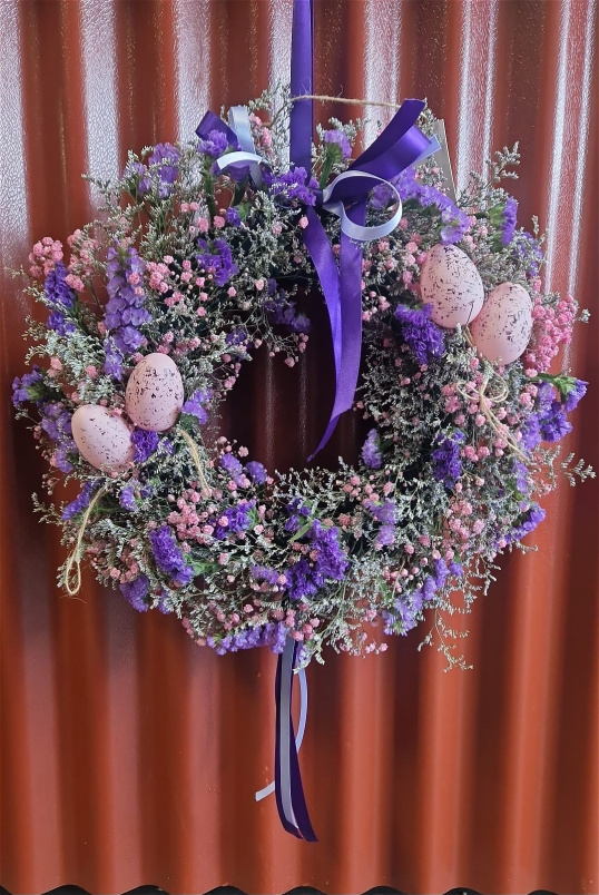 Bouquets & Gift Flowers | Lily Bloom Colour Carnival Fresh Easter wreath