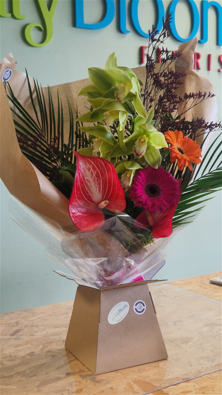 Bouquets & Gift Flowers | The Long Weekend Show off