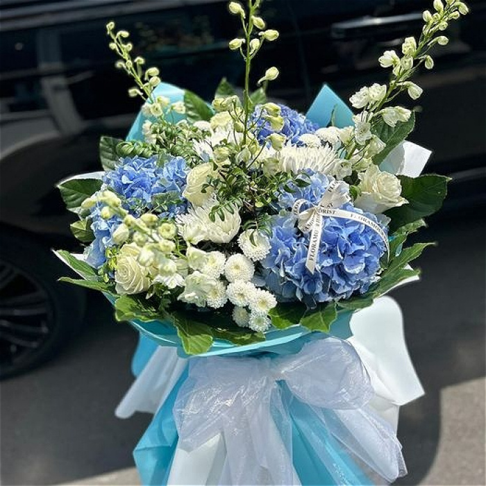 Bespoke Bouquets | Beautiful Blue Bouquet