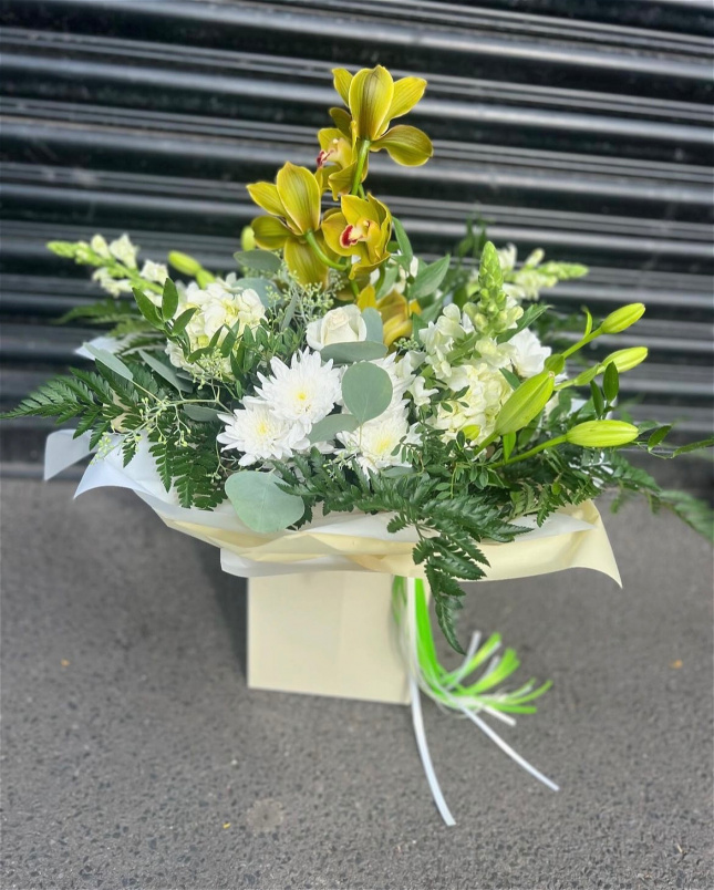 Bespoke Bouquets | Touch Of Simplicity Bouquet