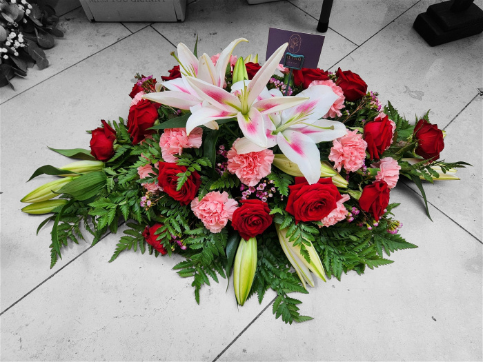 Funeral | Upsell gifts | 3 ft Coffin Spray